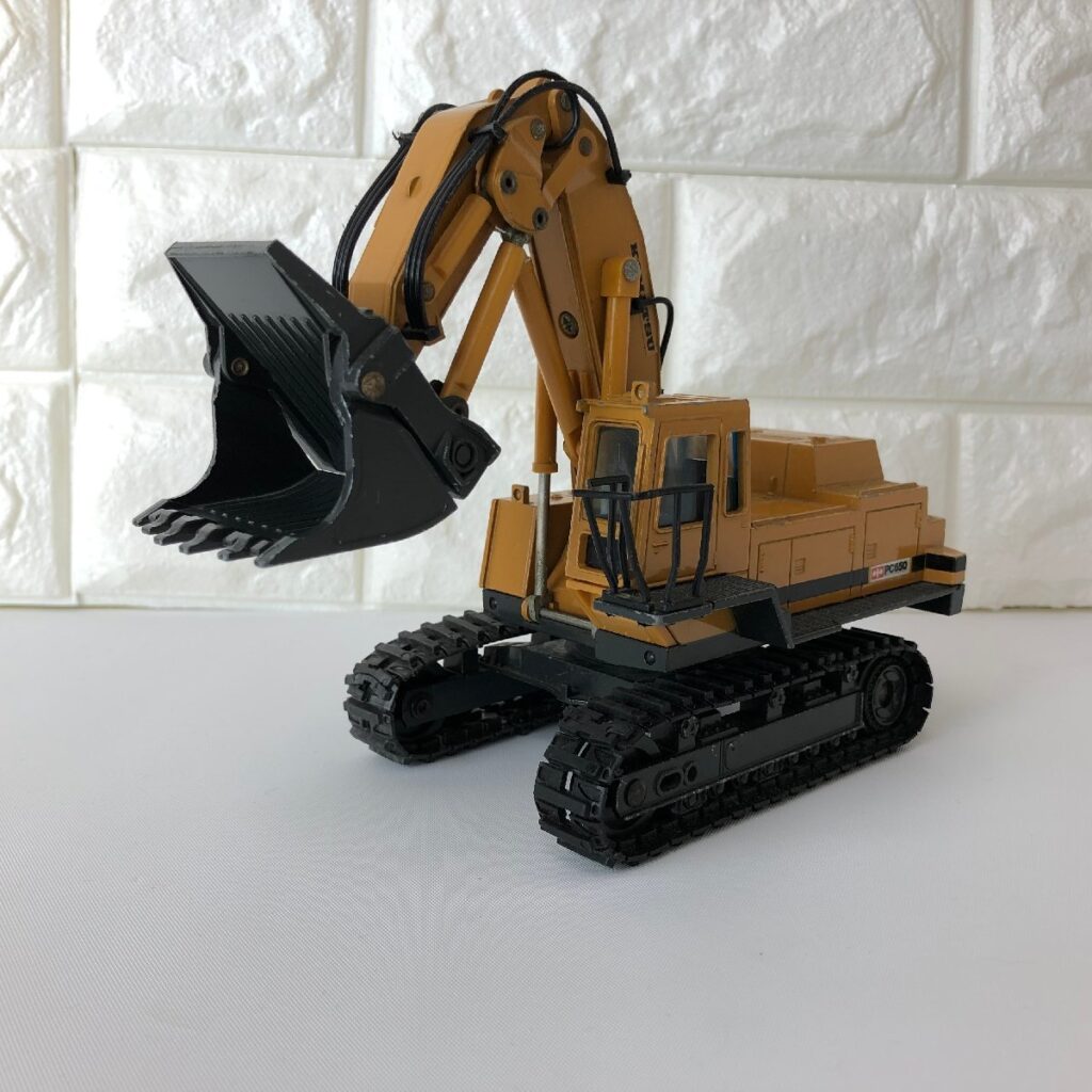 KOMATSU PC650 ローディングショベル 50分の1スケール 模型　ミニカー 日本製 NO.614 SHINSEI コマツ 建設 作業車