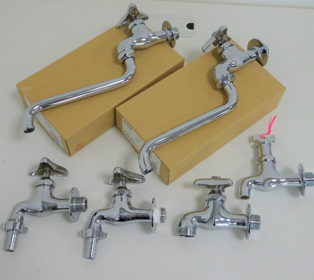 SAN-EI 自在水栓 蛇口 A10J A13-KE 2個セット その他　蛇口4個まとめ