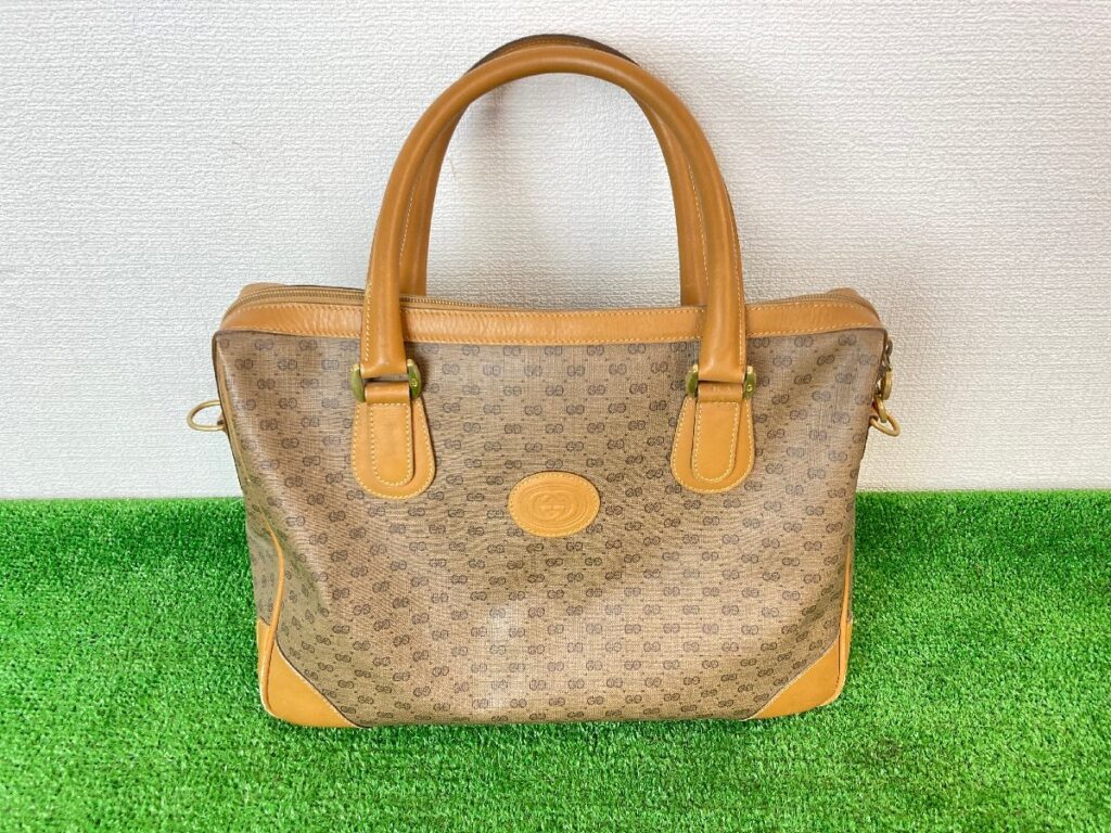 GUCCI　グッチ　ハンドバッグ　マイクロGG　GG柄　ベージュ系　レザー　レディース　ゴールド金具