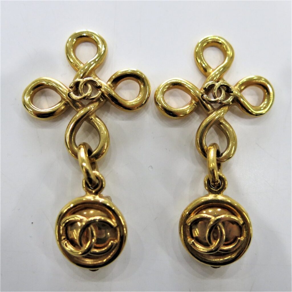 CHANEL シャネル イヤリング 2925 ココマーク ゴールド GP 十字