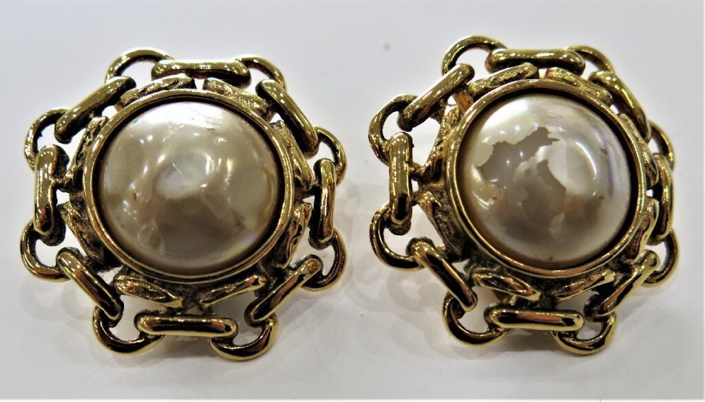 CHANEL シャネル イヤリング パール付き チェーンパール