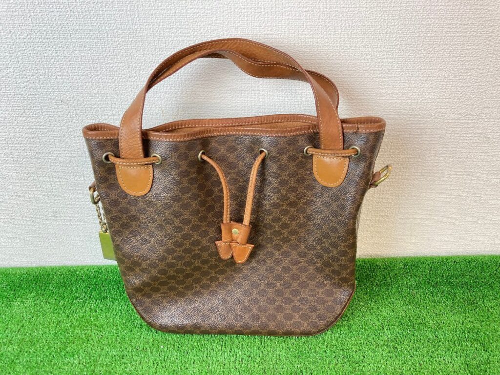 CELINE　セリーヌ　マカダム柄　ハンドバッグ　巾着　レザー　ブラウン系　ゴールド金具　レディース　手持ち