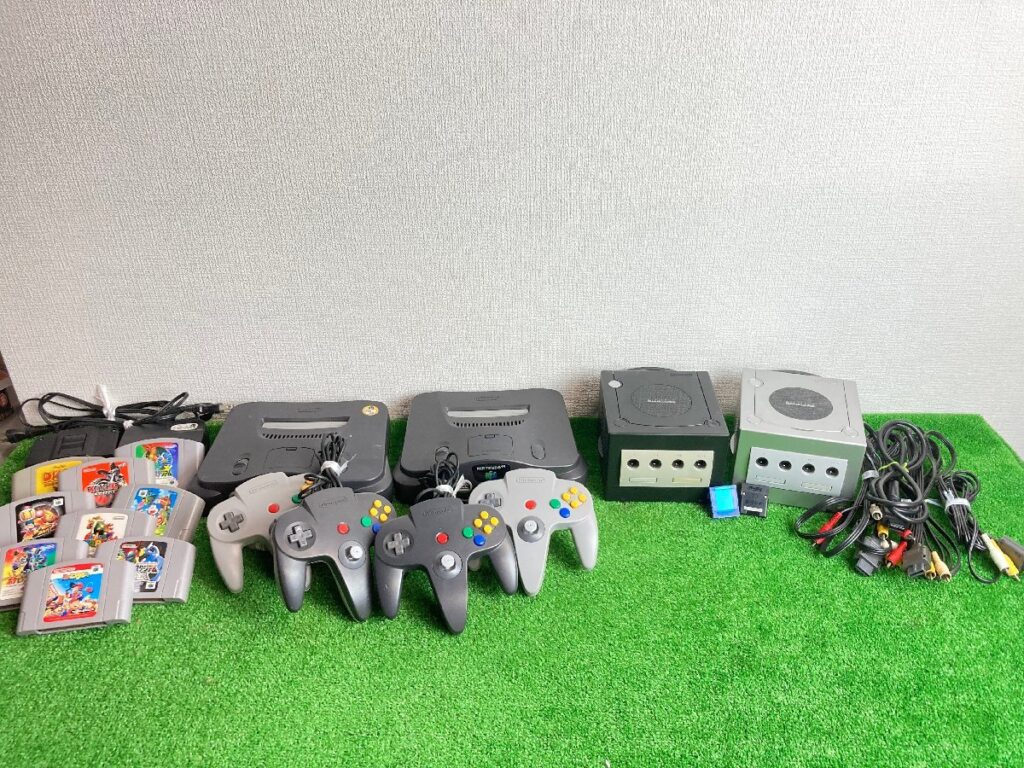 ジャンク品　任天堂　ニンテンドー64　本体　NUS-001　2台　ゲームキューブ　本体　DOL-001　2台　まとめ売り