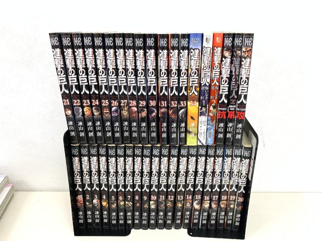 進撃の巨人 全34巻 + 関連書籍 計39冊 全巻セット 諫山創 悔いなき選択 攻 抗 吼 別冊少年マガジン 漫画 マンガ リヴァイ
