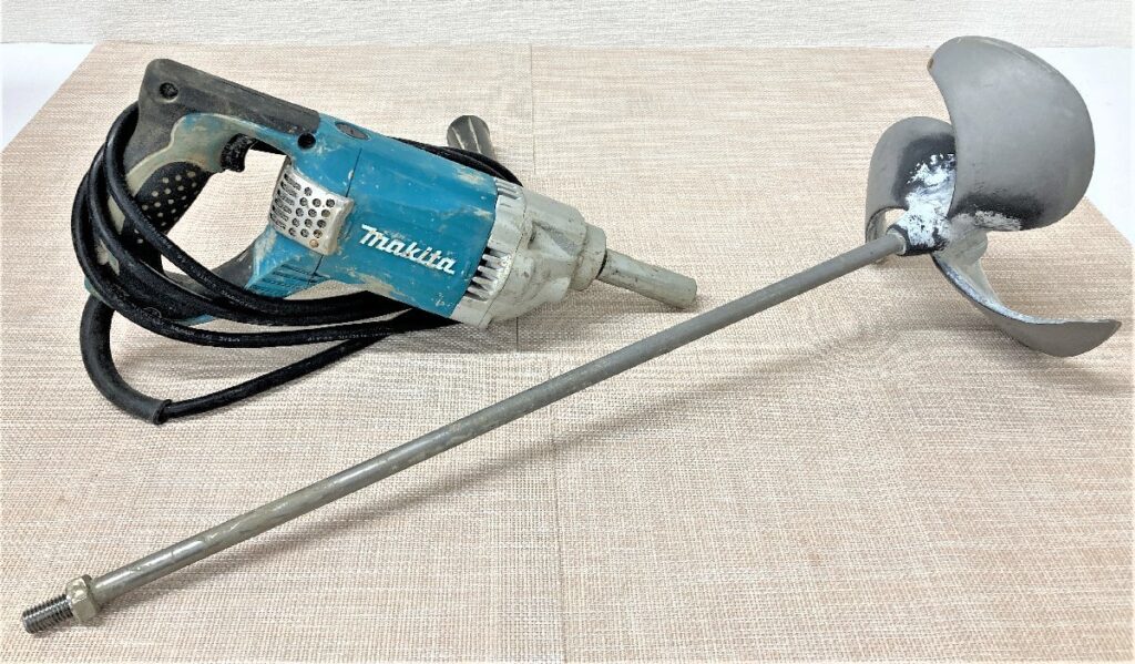 makita マキタ 撹拌機 かくはん機 ミキサー UT2204 電動工具 大工 DIY