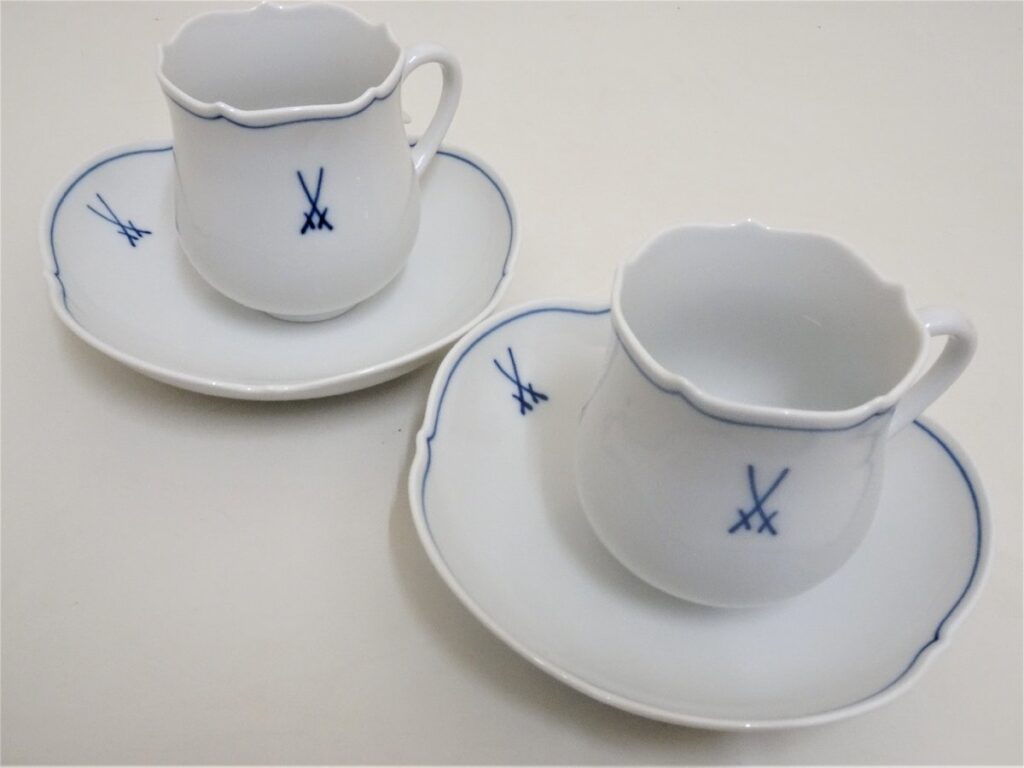 マイセン Meissen ホワイトマイセンVIP 825009 コーヒーカップ＆ソーサー 150ml 双剣 マイセンマーク