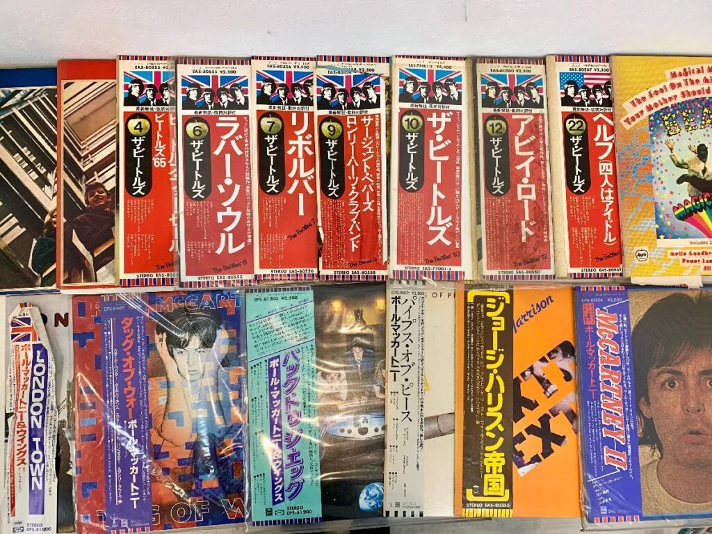 ビートルズ 16枚 LP レコードまとめ THE BEATLES ポールマッカートニー ジョージハリスン 赤盤 青盤洋楽 大量