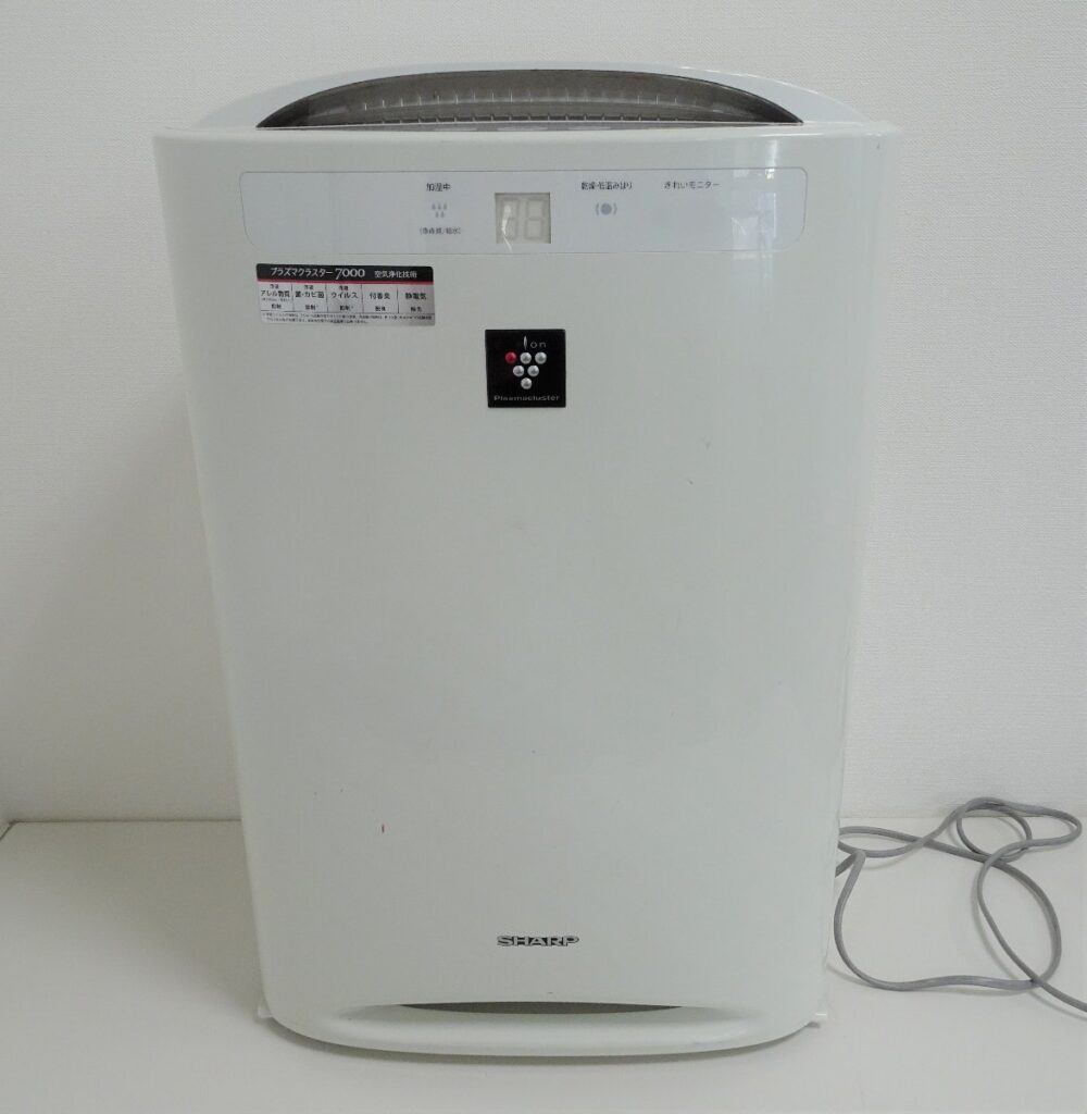 SHARP プラズマクラスター7000 KC-B70-W ホワイト シャープ 加湿空気清浄機 動作確認済 キズ スレあり