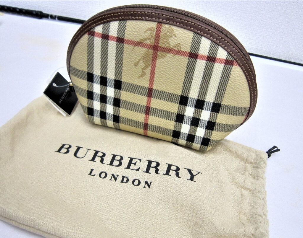 Burberry バーバリー ノバチェック PVC ミニポーチ