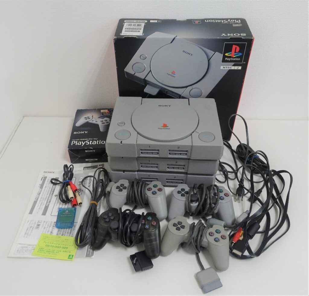 PS SONY ソニー PlayStation プレステ 本体3台 付属品　セット １台分箱付き SCPH-3000 5000 7000 まとめ