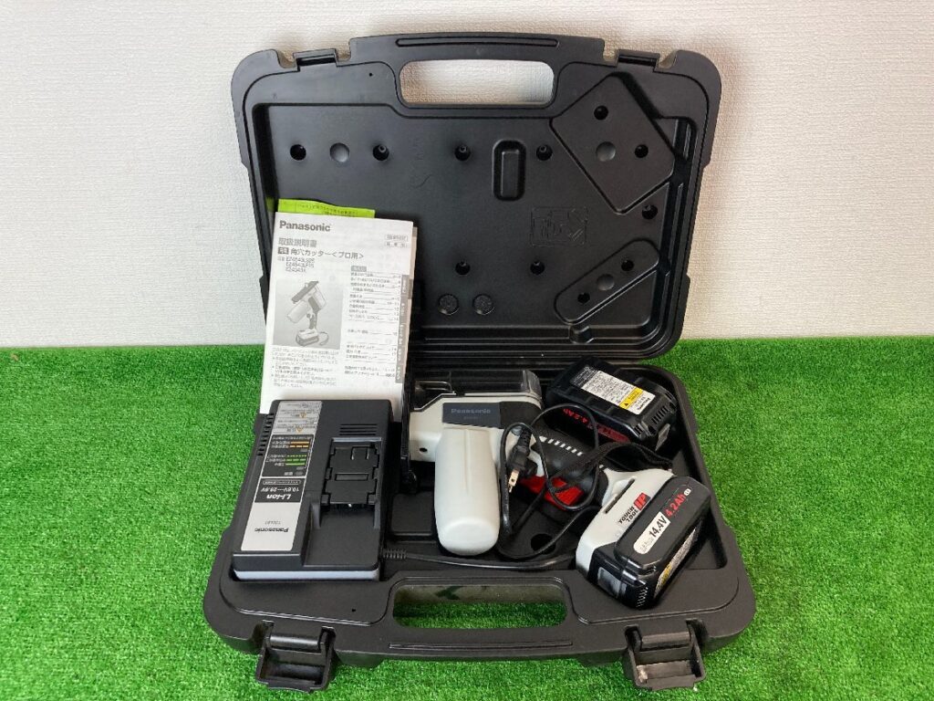 Panasonic　パナソニック　14.4V　充電角穴カッター　ボードカッター　EZ4543　バッテリー２個　簡易動作確認のみ