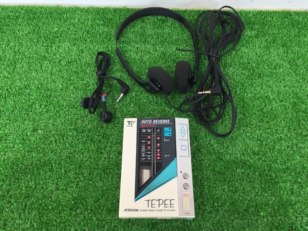 Victor ビクター CX-F7 TEPEE ポータブルラジオカセットプレイヤー
