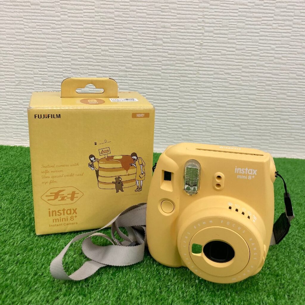 FUJIFILM インスタントカメラ チェキ instax mini8プラス ポラロイドカメラ HONEY イエロー