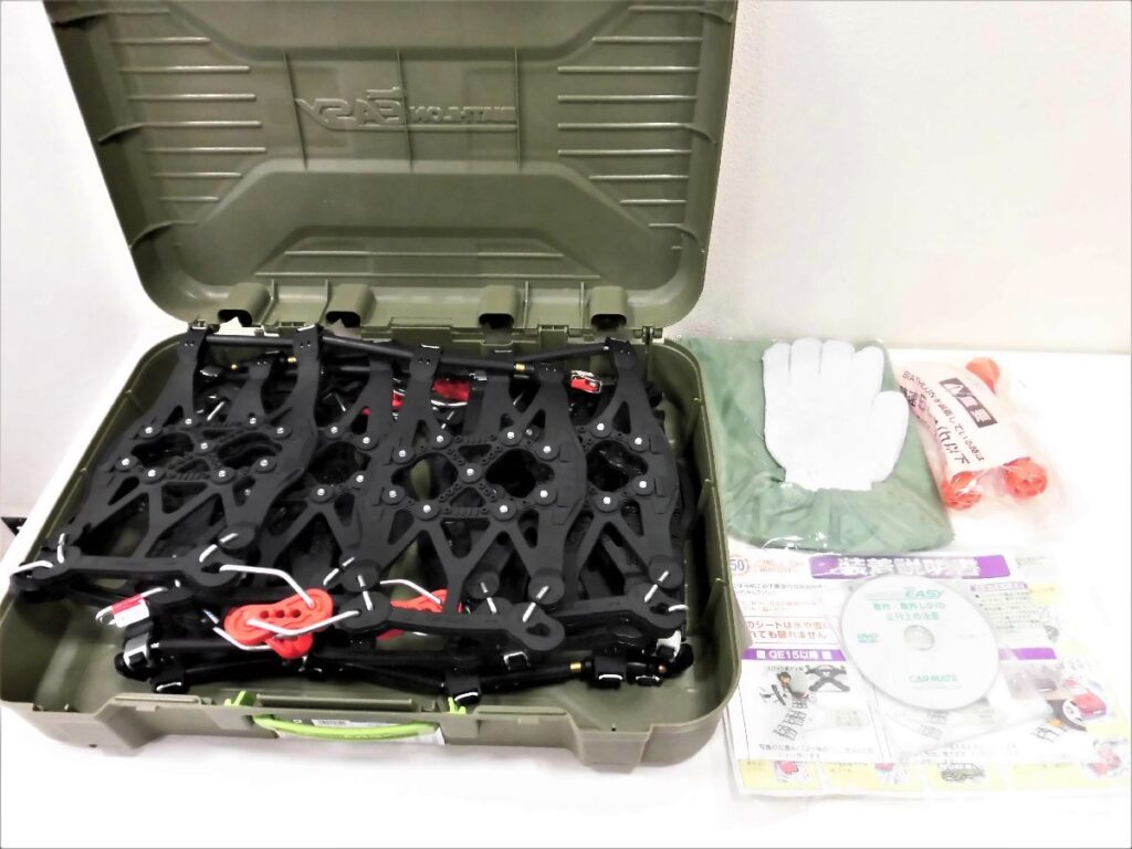 BIATHLON QUICK EASY QE12 CARMATE カーメイト 非金属 タイヤチェーン アタッチメント