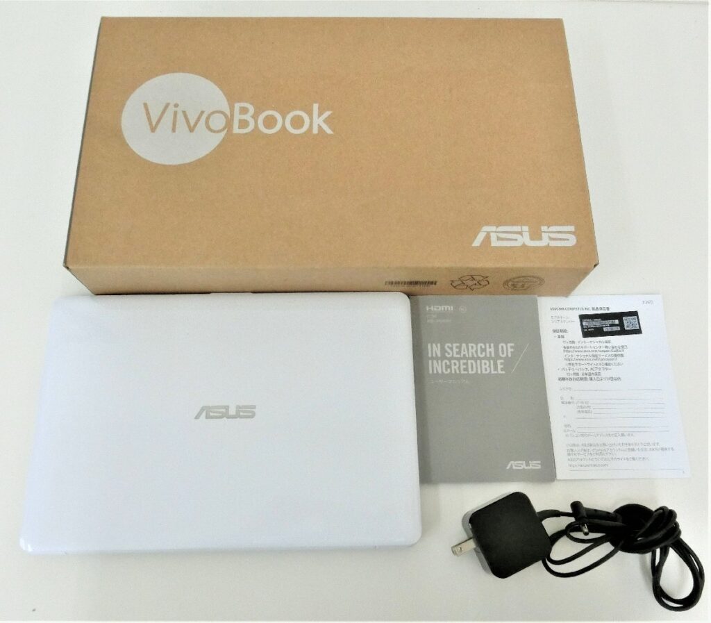 ASUS E203M ノートパソコン VivoBook