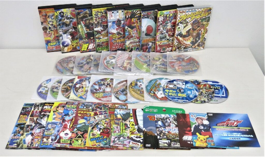 特撮 戦隊ヒーロー 仮面ライダー ウルトラマン DVD まとめ売り 42枚 付録DVD 妖怪ウォッチ トム＆ジェリー etc.