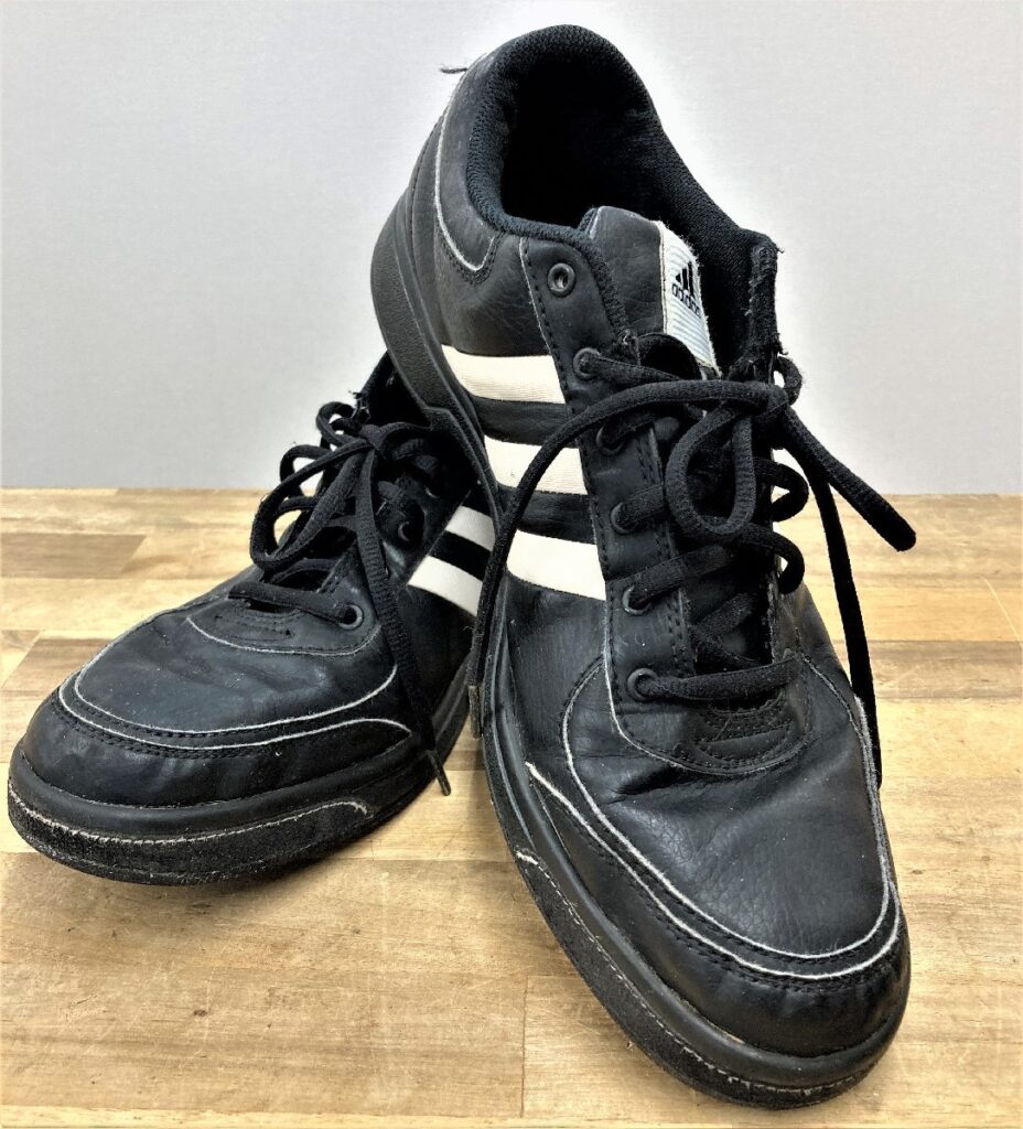 アディダス adidas スニーカー ランニングシューズ レザー 29cm メンズ ローカット 黒 キャンパススニーカー