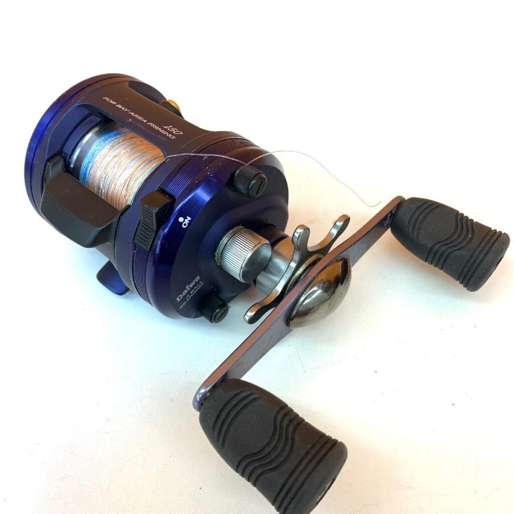 Daiwa BAYARD 150 ベイヤード ブルー 青 釣具 ベイトリール