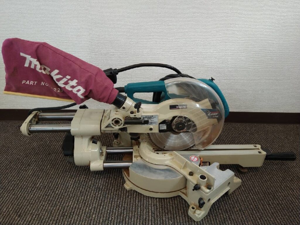 マキタ Makita スライド丸鋸 LSO713FL 190mm