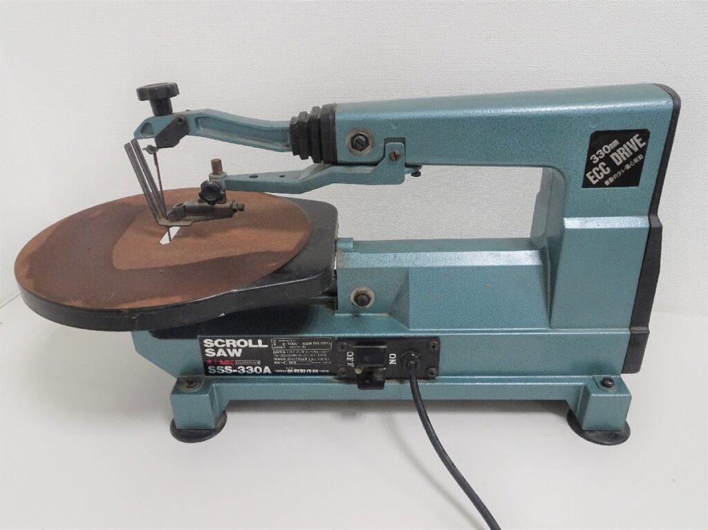 SHINKO SSS-330A 新興製作所 卓上糸のこ機 アルミダイキャスト製 糸のこ盤 糸鋸盤 木工用 切断機 電動工具