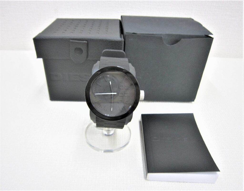 DIESEL ディーゼル 腕時計 DZ-1437 ブラック 黒 アナログ クォーツ 電池式 黒文字盤 メンズ 箱付き