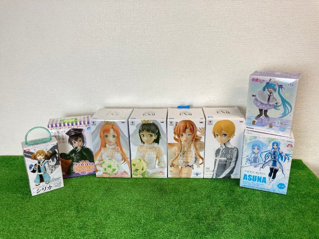 フィギュアまとめ売り　ソードアートオンライン　初音ミク　ご注文はうさぎですか？　全８個　まとめ売り