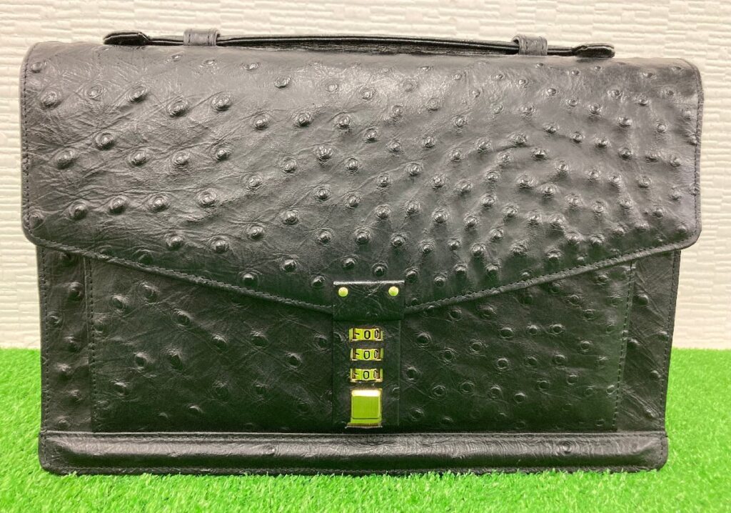 HILTON ヒルトン セカンドバッグ オーストリッチ型押し メンズ 鍵付 ブラック