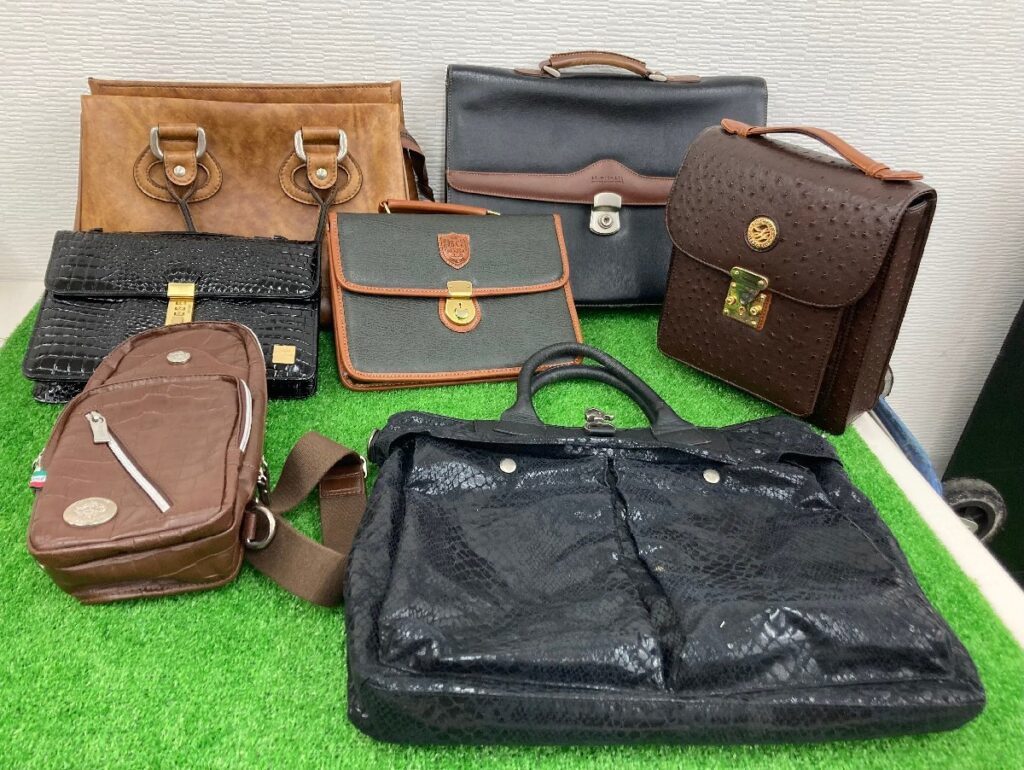 メンズバッグ、カバン7点まとめ VALENTINO MARUDINI、PATRICK COX他
