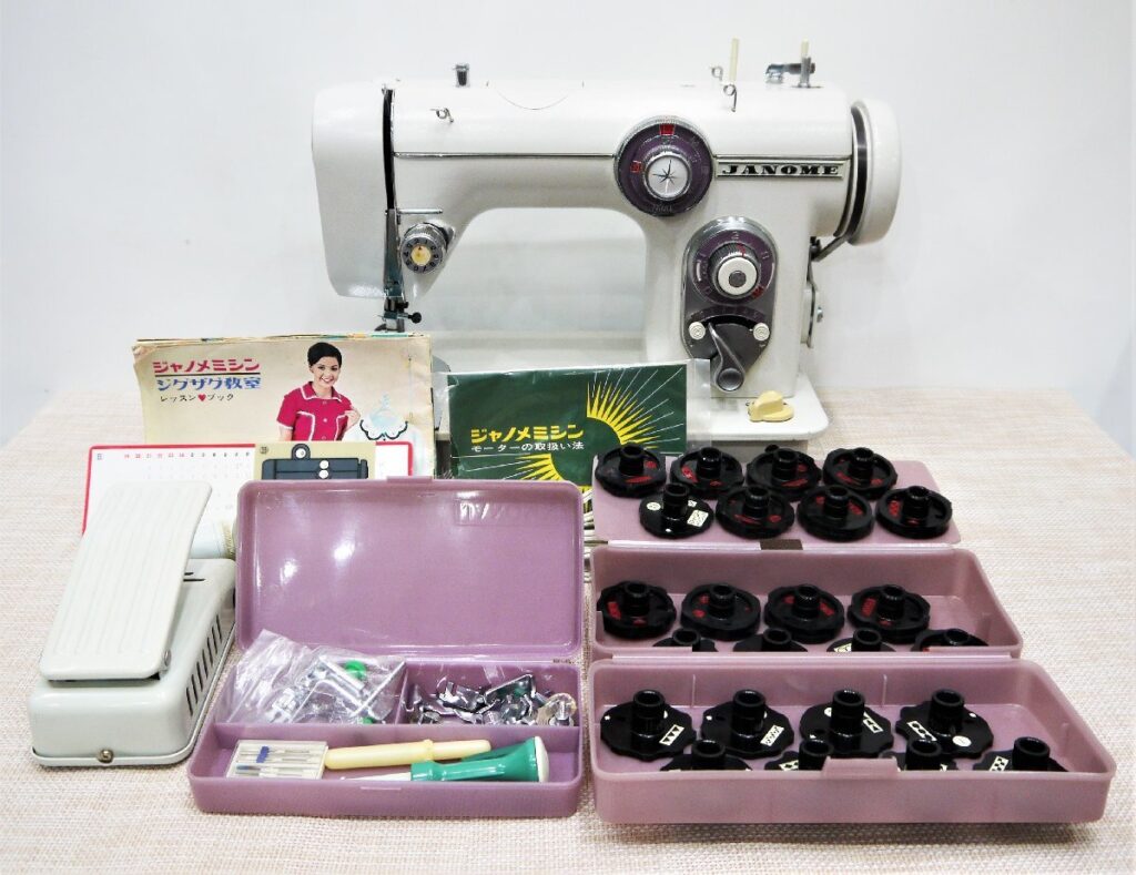 JANOME ジャノメ ジャノメミシン ミシン MODEL 672フットペダル 足踏みミシン ハンドクラフト 通電確認済み