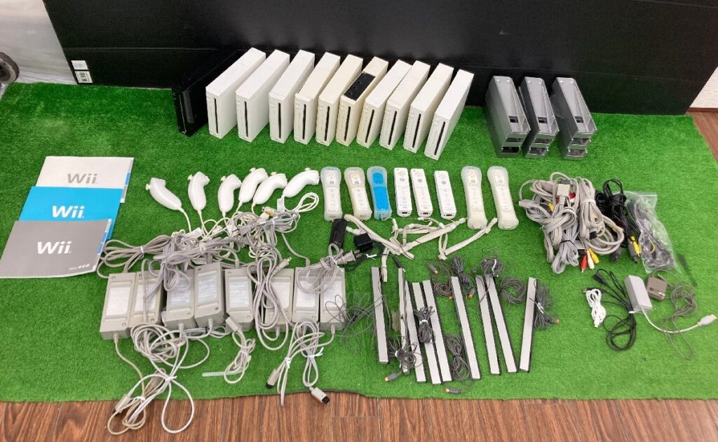 任天堂 Nintendo Wii 本体、コントローラー等アクセサリーまとめ