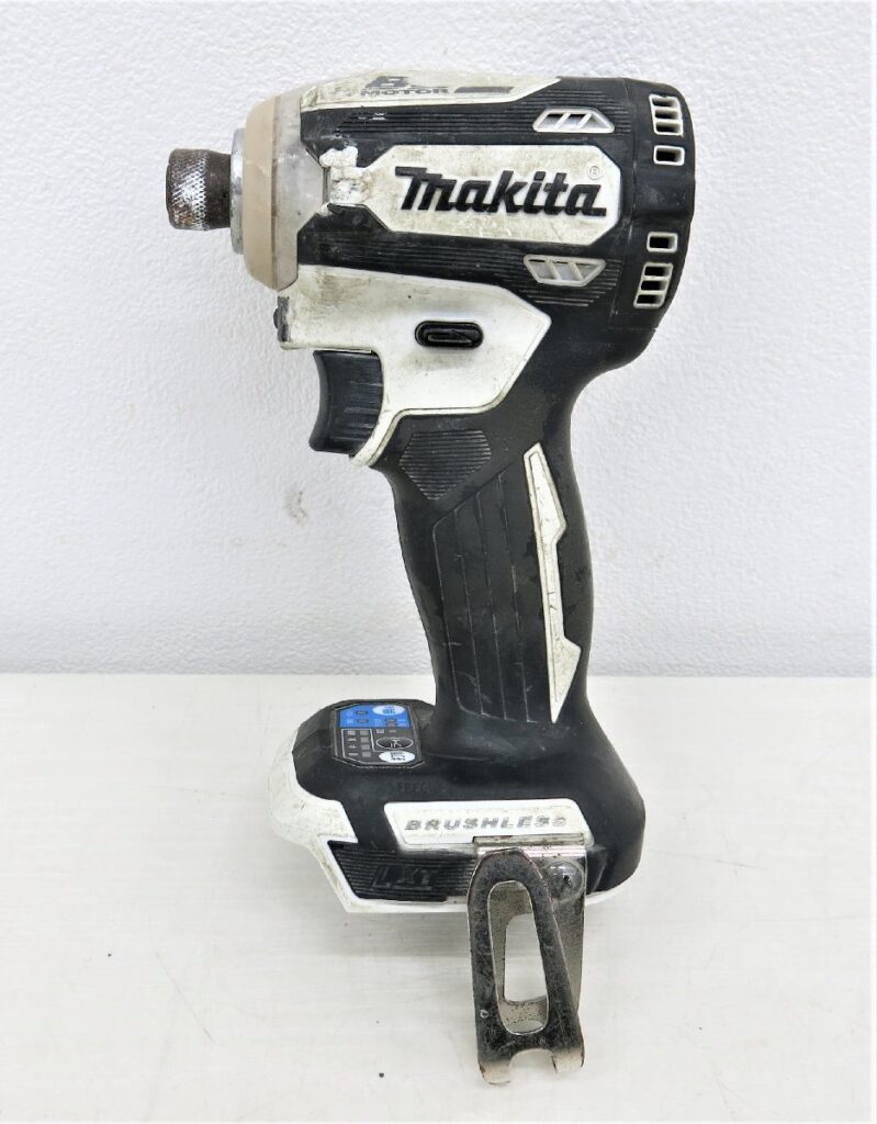 makita マキタ 充電式インパクトドライバ TD161D 本体のみ