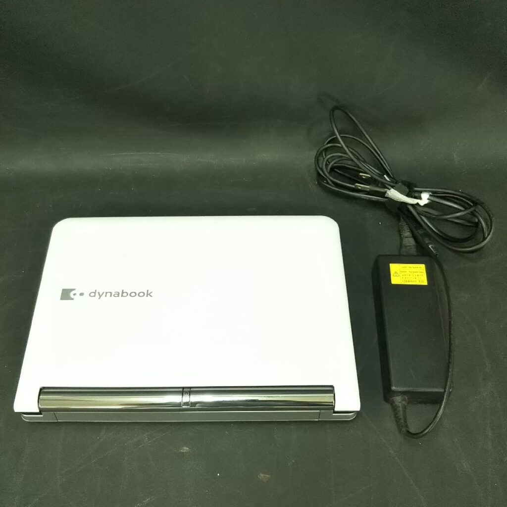 TOSHIBA 東芝 dynabook ダイナブック UX/28LWHEM 初期化済み Windows10 HOME 64BIT ノートパソコン 現状品