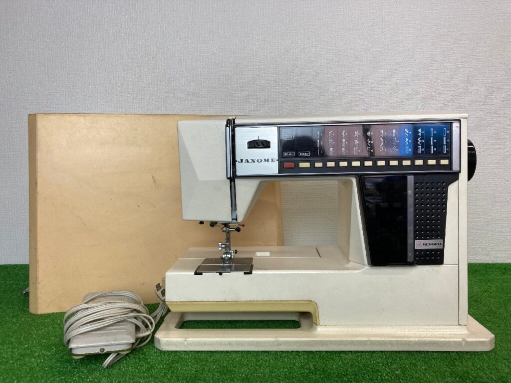 簡易動作確認済み　JANOME　ジャノメ　MEMORIA　メモリア　MODEL 5002　コンピューターミシン　フットペダル　ハンドクラフト