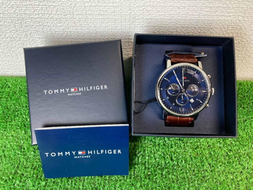 未使用品　稼働品　TOMMY HILFIGER　トミーヒルフィガー　TH.389.1.14.2790　クォーツ　メンズ腕時計　青文字盤　クロノグラフ