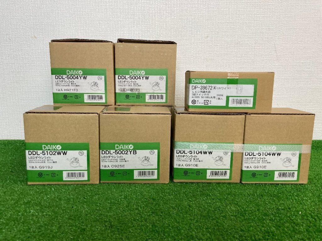 未使用品 DAIKO ダイコー LEDダウンライト 8台 LED調光器 1台 まとめ売り DDL-5102YW DDL-5104YW DP-39672 DDL-5002YB