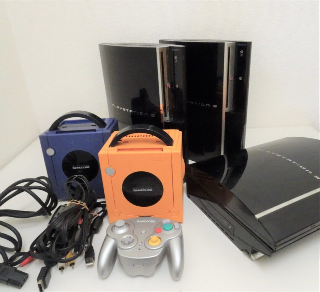 ゲーム機本体まとめ PLAYSTATION3 クリアブラック 任天堂 GAME CUBE コントローラー付き