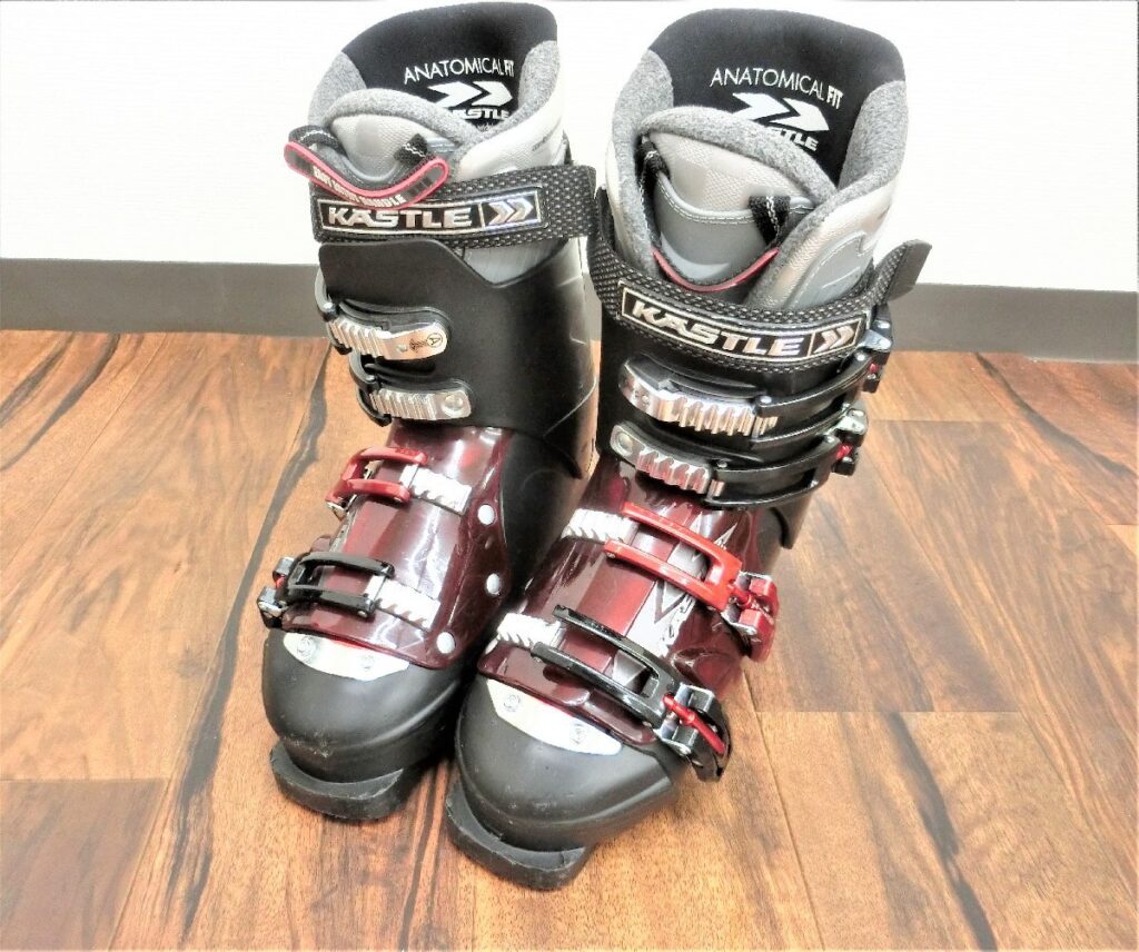 KASTLE ANATOMICAL FIT FREEGLIDE FG スキーブーツ サイズ８