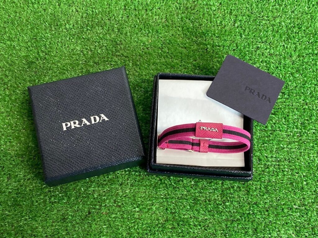 PRADA プラダ カラーバンドブレスレット バングル ロゴ ピンク系 サイズM ブレスレット
