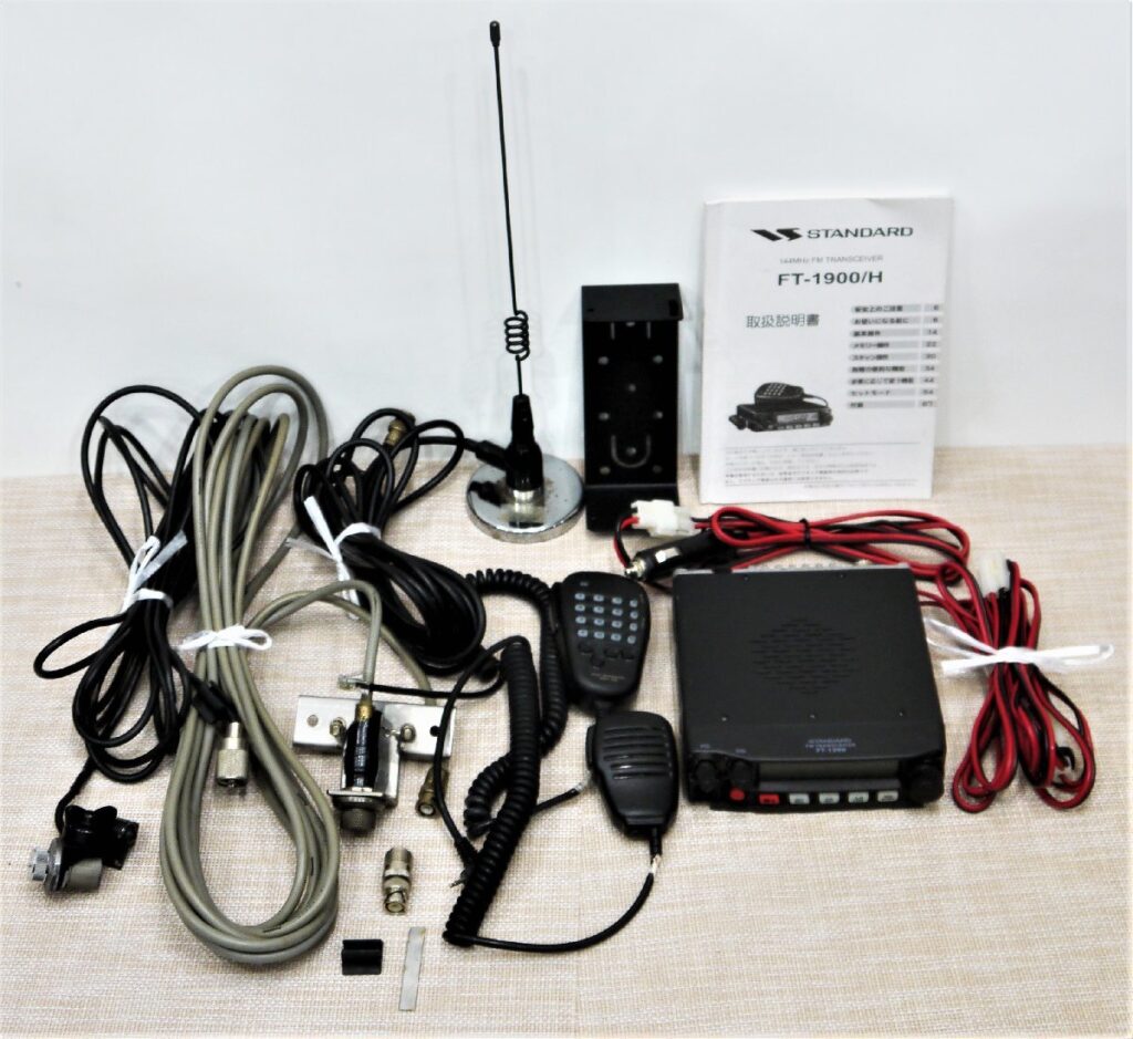 STANDARD FT-1900/H 144MhzFM トランシーバー マイク 付属品多数