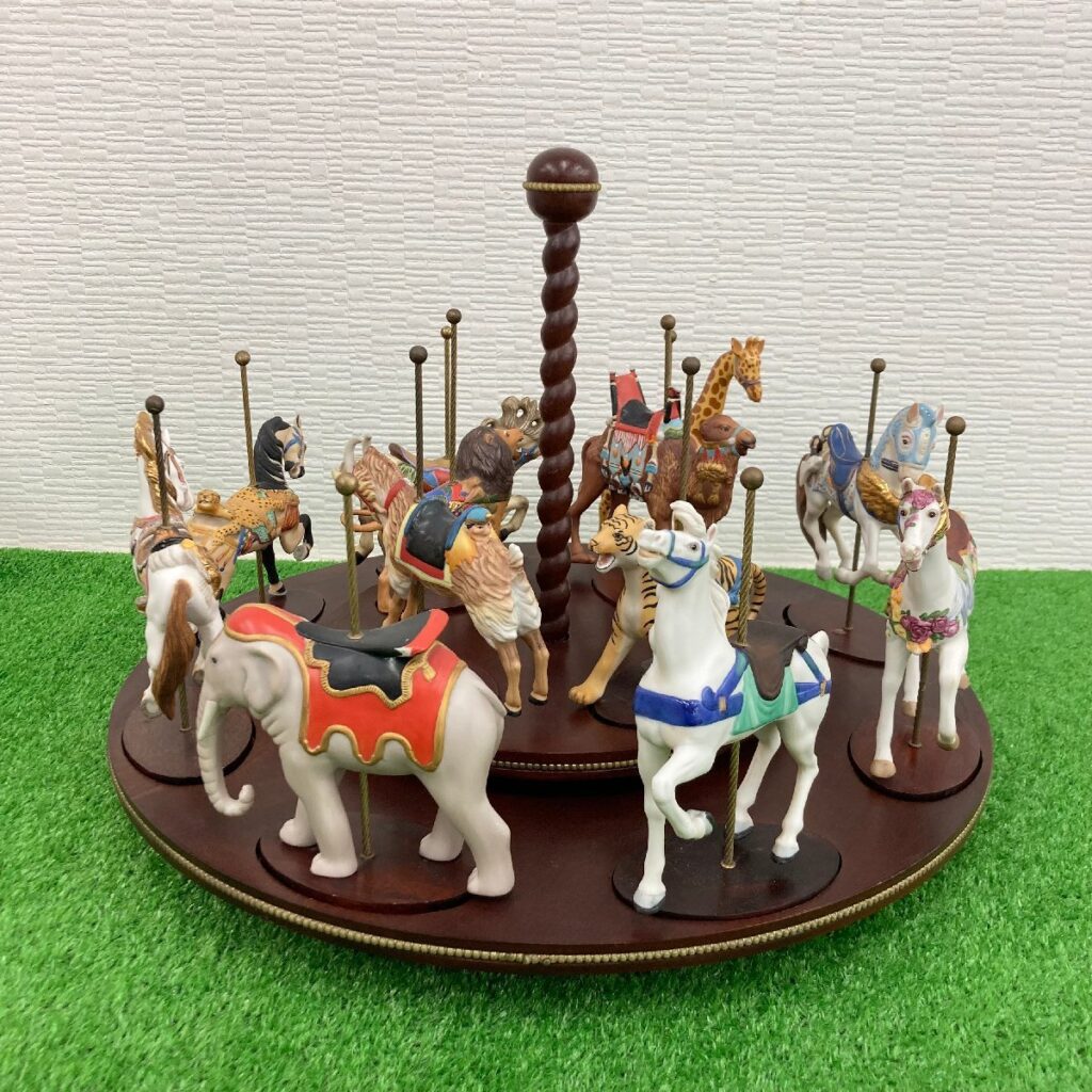 回転木馬 12体 メリーゴーランド 木製ラックセット カルーセル 磁器人形 詳細不明