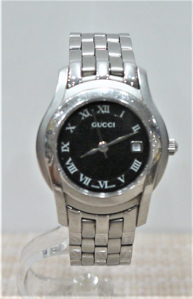 GUCCI　グッチ　レディース　腕時計　5500L　シルバー　3針　デイト　ブラック文字盤