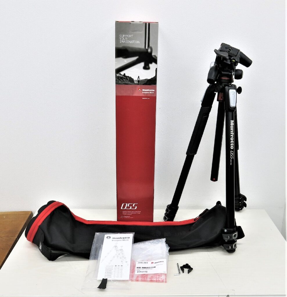 Manfrotto マンフロット MK055XPRO3-3W アルミ三脚 イタリア製 収納ケース付き