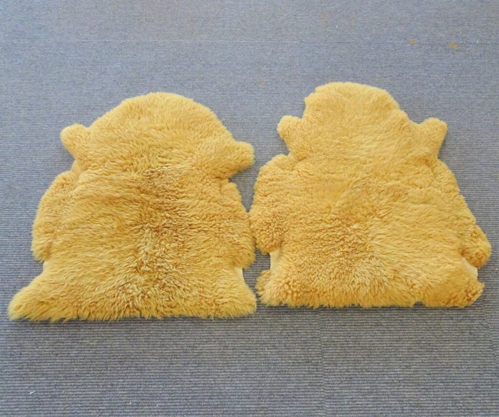 ムートン ラグ ニュージーランド製 羊毛 厚手 ２枚セット 山吹色