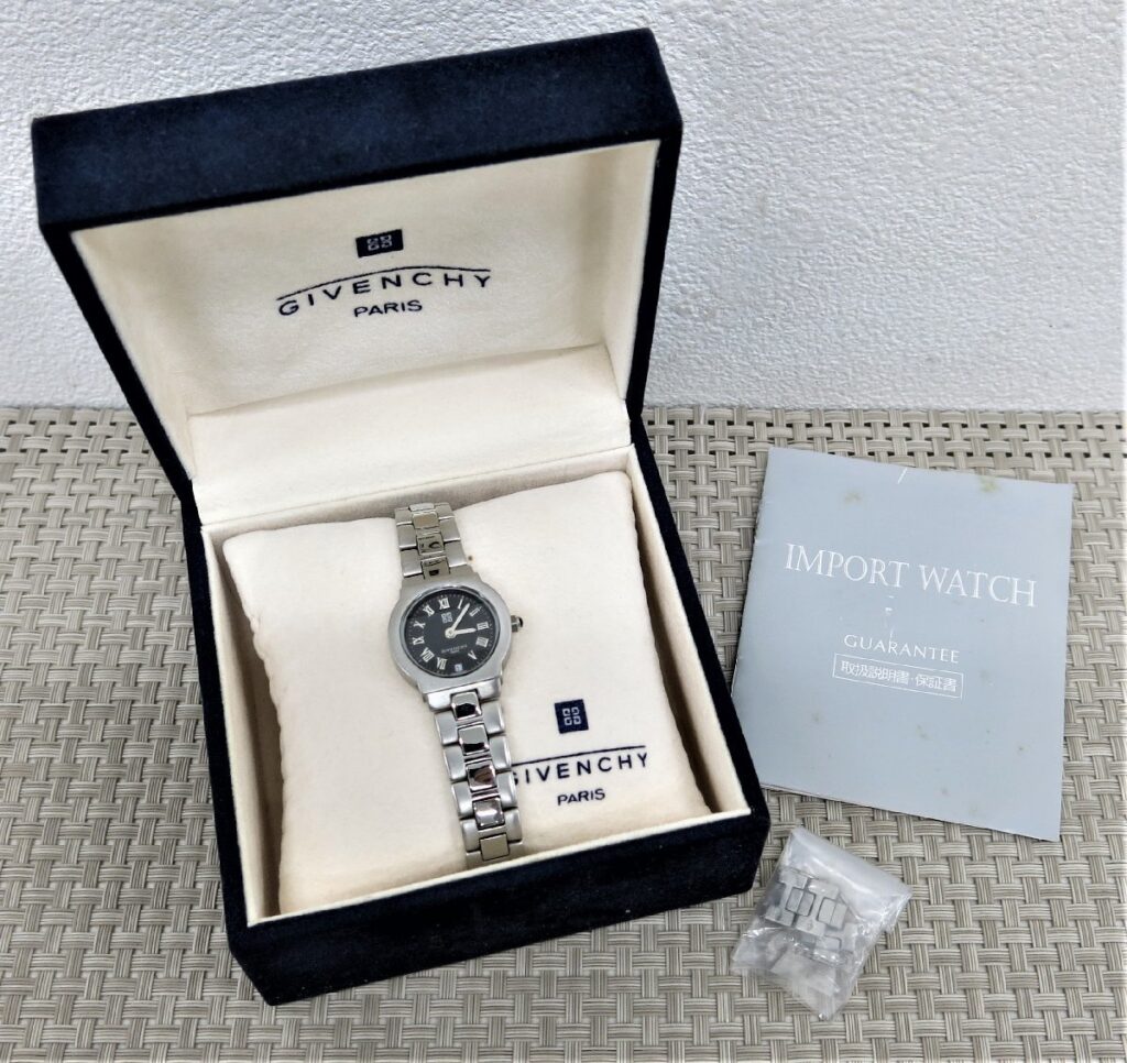 GIVENCHY PARIS KELIDONE ジバンシー クォーツ 腕時計 ラウンド 日付表示 REG.95592424 シルバー×ブラック