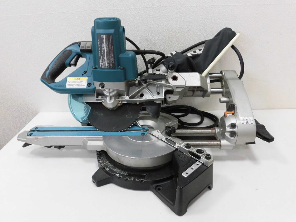 makita マキタ スライドマルノコ LS0612FL 165mm 卓上 丸鋸 丸のこ 100V 50/60Hz