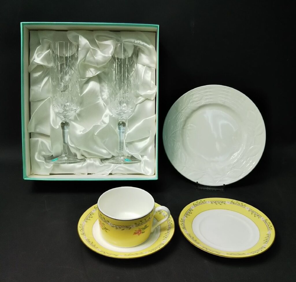 未使用 TIFFANY&Co. ティファニー 洋食器いろいろまとめて ワイングラス ティーカップ 丸皿 セット 現状品