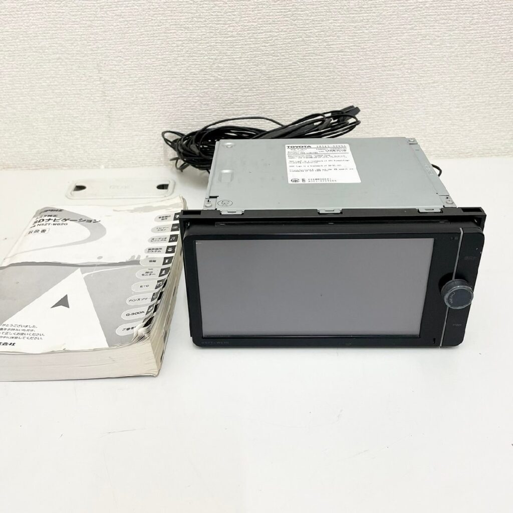TOYOTA トヨタ 純正 SDナビゲーション NSZT-W62G 取扱書付 ※動作未確認
