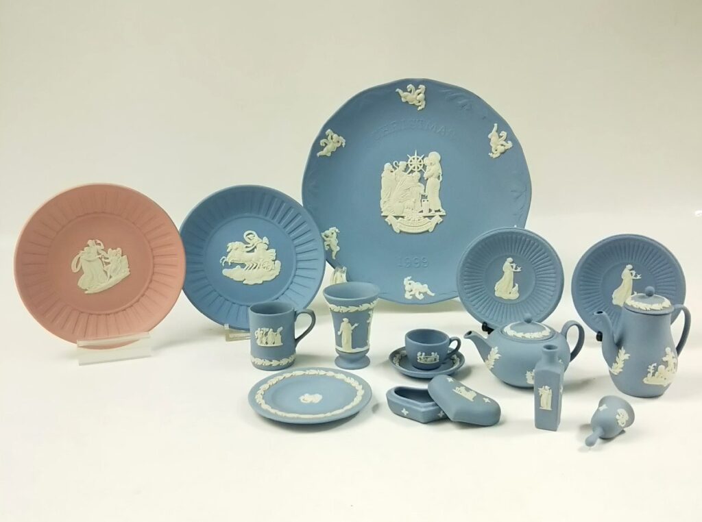 WEDGWOOD ウェッジウッド ジャスパー 洋食器 セット 丸皿 2000JAL 限定品 ミニプレート ミニティーセット ポット 現状品