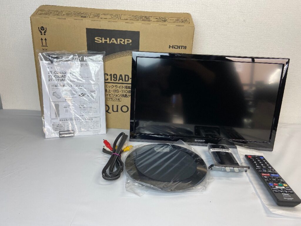 SHARP シャープ 液晶カラーテレビ 2T-C19AD-B 19インチ 2019年製 リモコン、台座、説明書あり