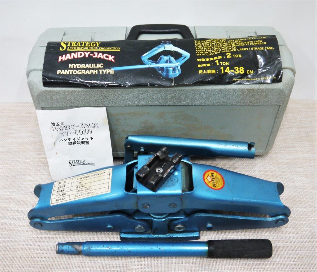 STRATEGY 油圧式ハンディジャッキ HANDY-JACK TT-601D 最大車両2トン/耐荷重1トン/持上げ範囲14～38cm/車用
